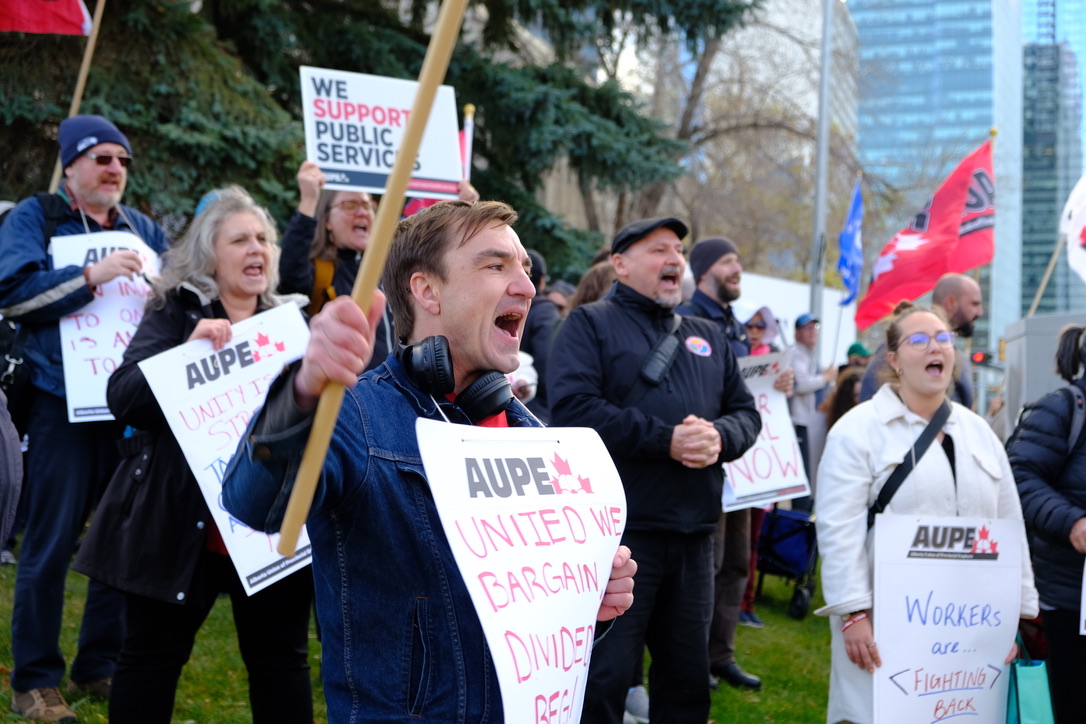 AUPE members rally outside the Alberta Law Courts in Edmonton.